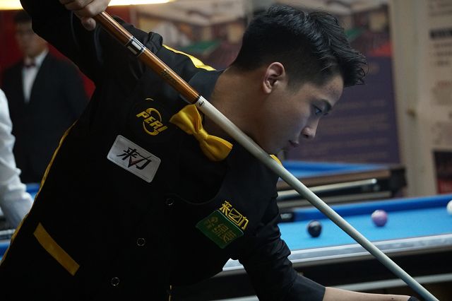 持续收缩 持续收缩