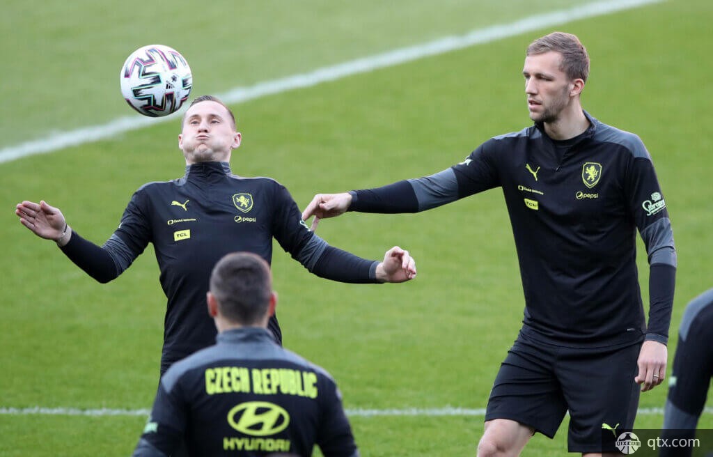 确保小龙与 确保小龙与