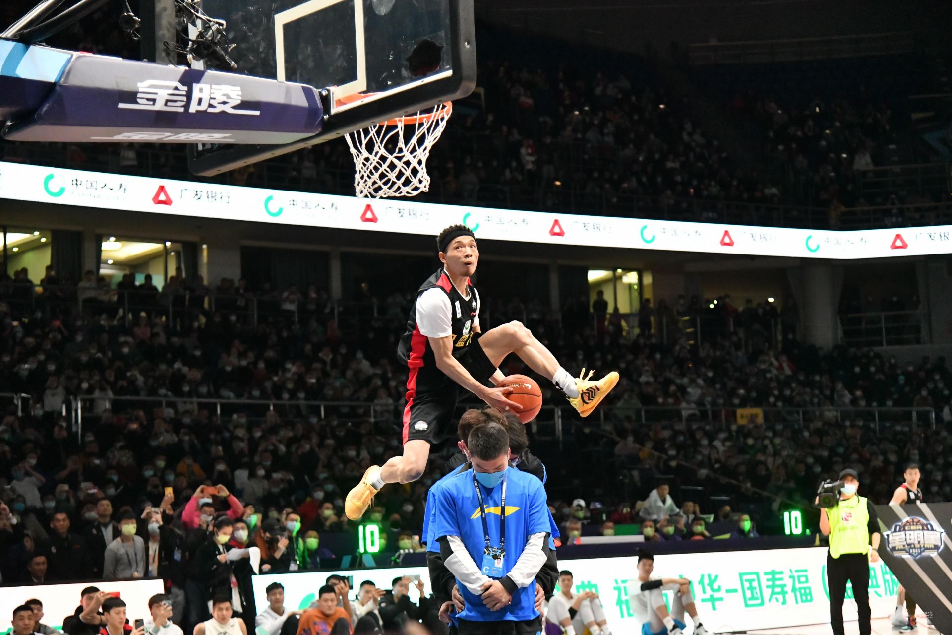 威斯布鲁克 威斯布鲁克