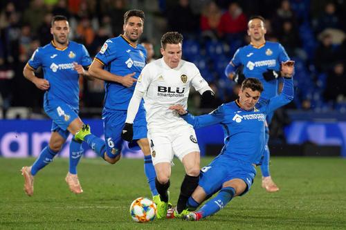 防守内缩迟 防守内缩迟